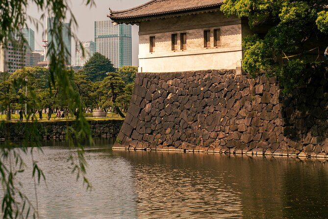 From the Imperial Palace to Odaiba : Time travel to Tokyo - What You Can Expect From the Tour