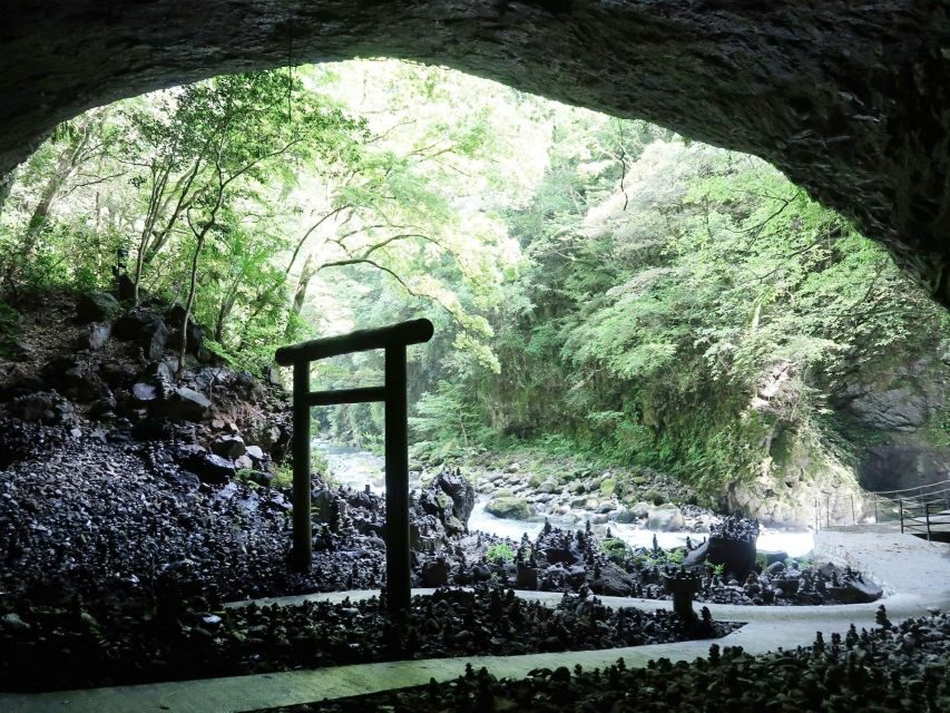 Fukuoka: Takachiho or Minami Aso Customizable 1-Day Tour - Who Should Consider This Tour?