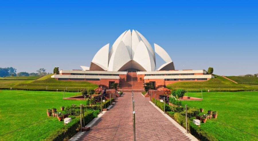 Full Day New and Old Delhi City Tour - Exploring Old Delhi: Monuments and Markets