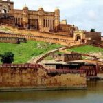 Full Day Sightseeing Jaipur Tour by Car With Guide Include Lunch - Transportation and Guides