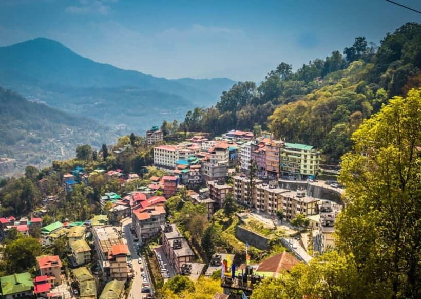 Gangtok: Guided Walking Tour with Ridge Park & Monastery - What’s Included and What to Keep in Mind