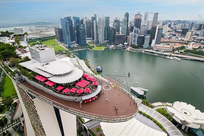 Gardens by the Bay & Marina Bay Sands Tickets - Ascending to the SkyPark Observation Deck