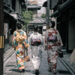 Gion Walking Tour, Geisha Show and Japanese Game in Kyoto - A Closer Look at the Tour: What to Expect