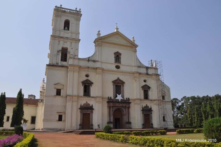 Goa in Full Flavor: Forts, Feni & Waves with breakfast - Discovering Goa’s Heritage & Coastal Charms