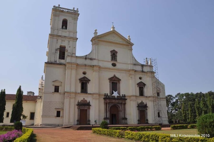 Goa in Full Flavor: Forts, Feni & Waves with breakfast - Discovering Goa’s Heritage & Coastal Charms