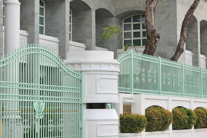 Greater Male Explorer - Private City Tour by Car or by Walking - Sultan Park: A Calm Oasis