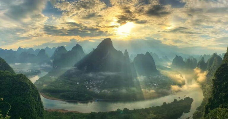 Guilin: 1-Day Cave, Xianggong Hill, Bamboo Boat & Show - What Makes This Tour Special?