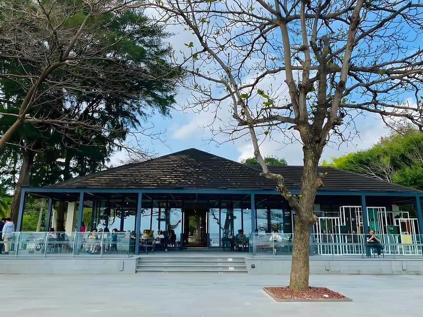 Hainan: Shimei Bay and Fenghuang Jiuli Bookstore Tour - How the Experience Adds Value