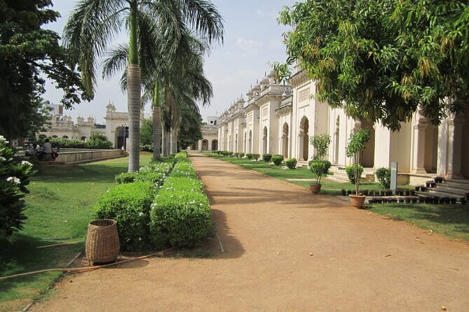 Half Day Hyderabad City Historical Walking Tour at Charminar - A Detailed Look at the Itinerary