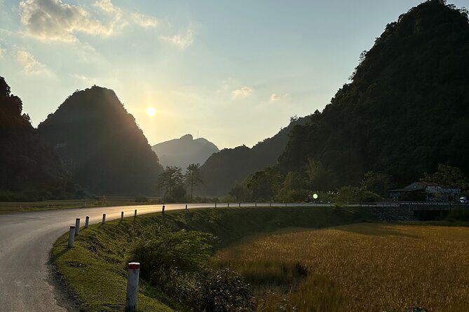 Hanoi - Cao Bang city - Ban Gioc Warterfall 2days/2nights ED7 - Transportation & Comfort: Practical Aspects