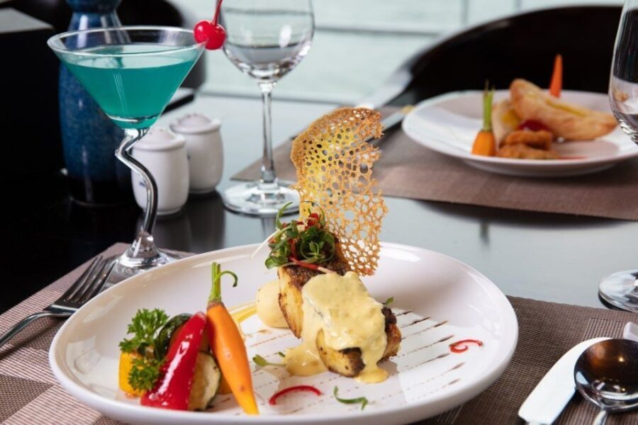 Hanoi: Halong Bay 2-Day 5-Star Balcony Cruise & Bathtub - Who Is This Tour Best For?