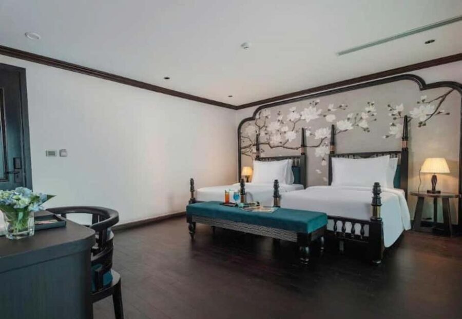 Hanoi: Halong Bay and Lan Ha Bay Cruise with Private Balcony - The Value of This Experience