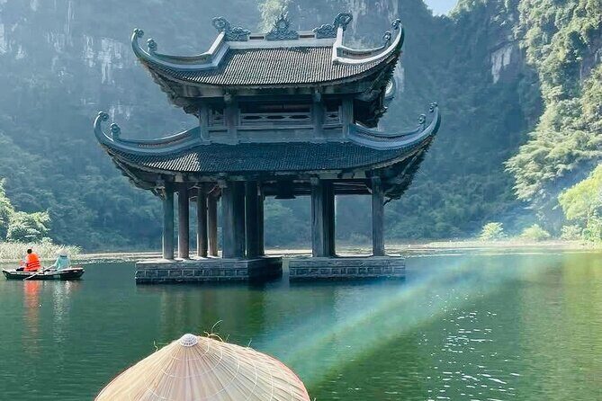 Hanoi to Ninh Binh Day Trip: Mua Cave, Trang An Boat Ride - Lunch - Visiting Hoa Lu: The Old Capital’s Temples