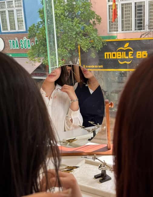 Hanoi: Vietnam gold-plated jewel assemble workshop - What Makes This Jewelry Workshop Stand Out?