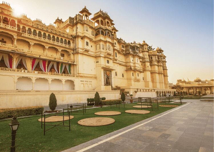 Heritage & Cultural Walk of Udaipur -Guided Walking Tour - What to Expect During the Tour