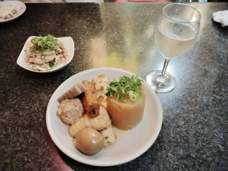 Himeji: Nightlife Tour with Local Guide and Food - Why This Tour Offers Great Value for Money