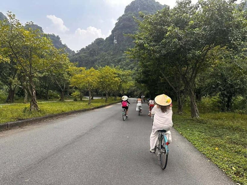 Hoa Lu: Scenic Countryside Cycle Tour & Local Meal - Who Will Love This Tour?