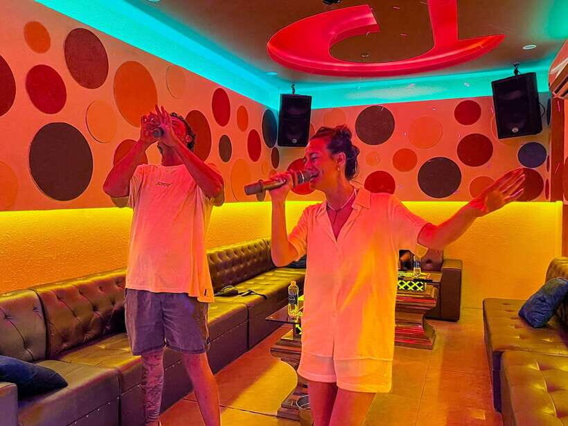 Hoi An Nightlife And Food Tour By Electric Scooter - Who Should Consider This Tour?