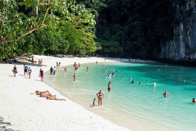 Hong Island Day Tour by Speedboat from Krabi - FAQs