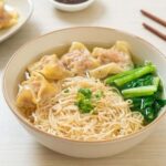 Hong Kong : Best Street Food Tour With A Local Guide - Exploring Hong Kong’s Food Scene with a Local Guide