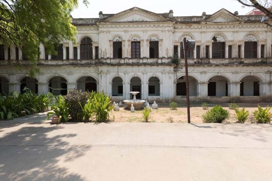 Hyderabad: Old City Walking Tour with Charminar Entry - Chowmahalla Palace