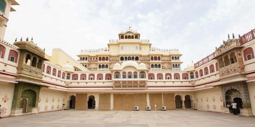 Jaipur: City Palace, Hawa Mahal & Jantar Mantar Private Tour - What You Can Expect from the Tour