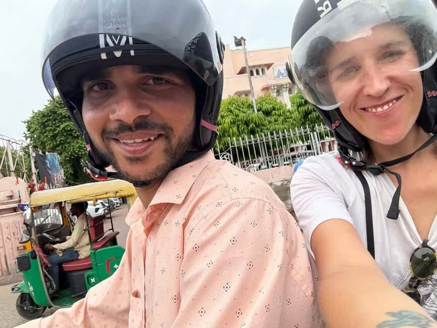 Jaipur: Evening Motorbike Tour for Solo Female Travelers - The Itinerary: A Closer Look