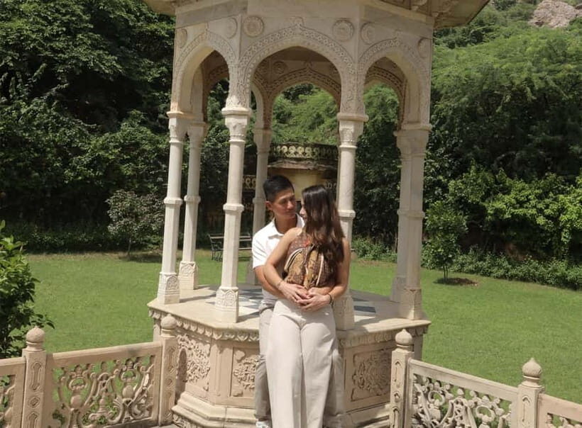 Jaipur: Guided City Tour with Skip-the-Line Monument Tickets - Transport and Logistics