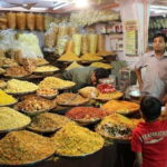 Jaipur: Guided History Walking Tour with Food Tasting - Itinerary Breakdown