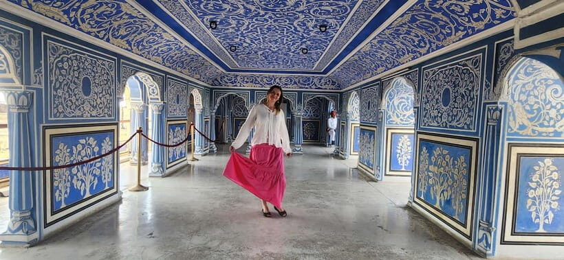 Jaipur: Half-Day or Full-Day Tour with Flower Market - Guides, Transport, and Practicalities