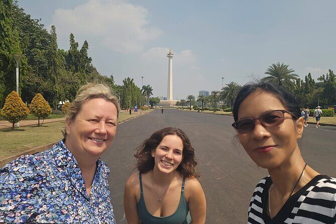 Jakarta Half Day Visit The Monument with Highlight City Tour - Practical Aspects: What You Need to Know