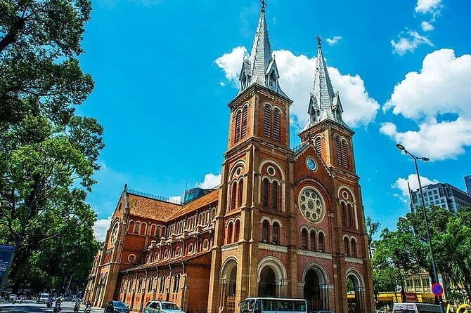 Jeep tour Sai Gon Private half day culture and history tour - What’s Included and What’s Not