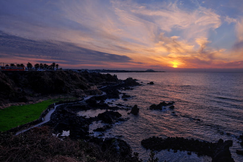 Jeju: Sunset Tour Olle Trail Walking Tour with Hotel Pickup - In-Depth Review of the Experience