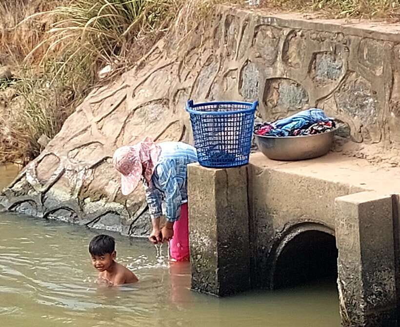 Kampot: Countryside & Pepper Tour, Salt field, Cave & Lake - Exploring the Phnom Chhngok Cave