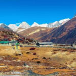Kathmandu: 15-Day Everest Gokyo Renjo La Pass Trek - Accommodation and Meals