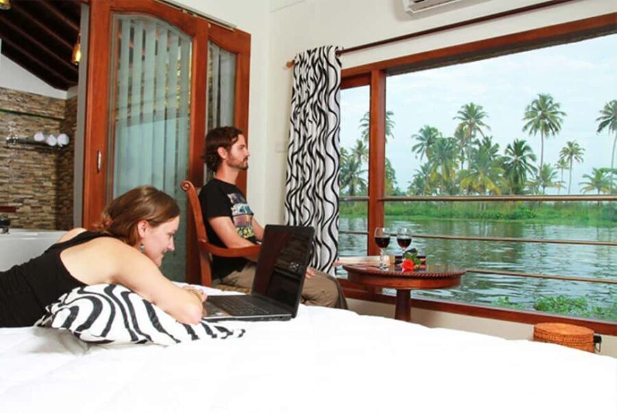 Kerala:- 03 Days Alleppey Backwater Houseboat Cruise Tour - Who Will Love This Tour?