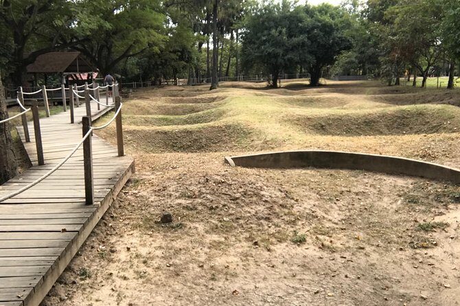 Khmer Rouge, genocide museum &killing field tour - Stop 2: Russian Market (Toul Tompong Market)