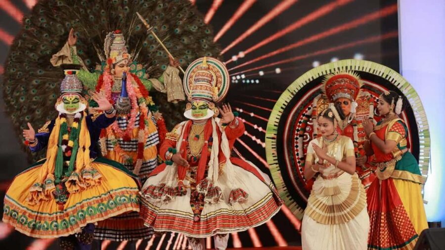 Kochi:4 Day Private Tour of Munnar, Alleppey with House boat - Experience Breakdown: What You Can Expect Each Day