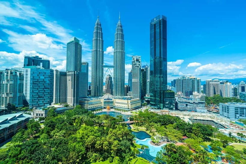 Kuala Lumpur: City Highlights, Batu Caves, and Malacca Tour - Batu Caves: A Colorful and Sacred Climb