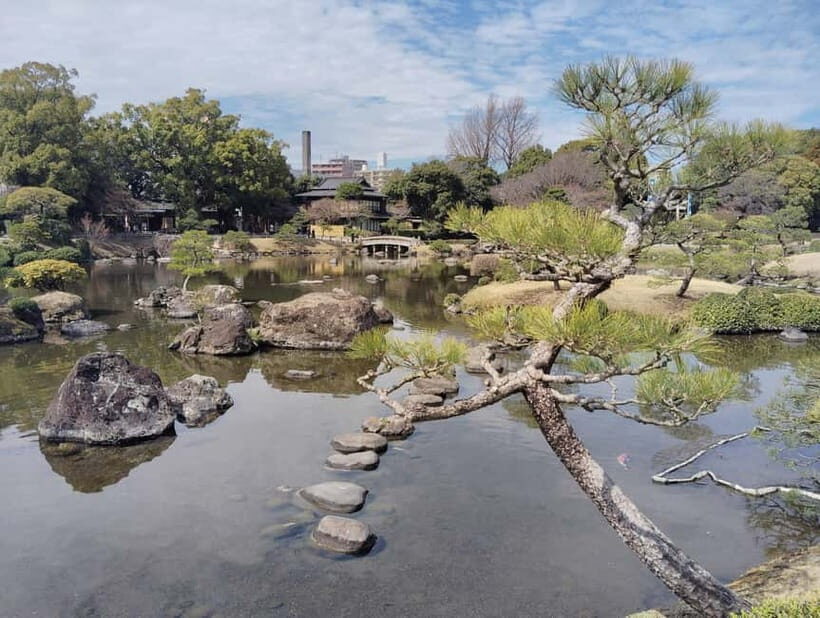 Kumamoto: Suizenji Park Guided Walking Tour with Tea - A Closer Look at the Tea Experience