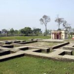 Kushinagar: 2-Day Buddhist Temples and Markets Tour - Day 2: Art, Artifacts, and Local Life