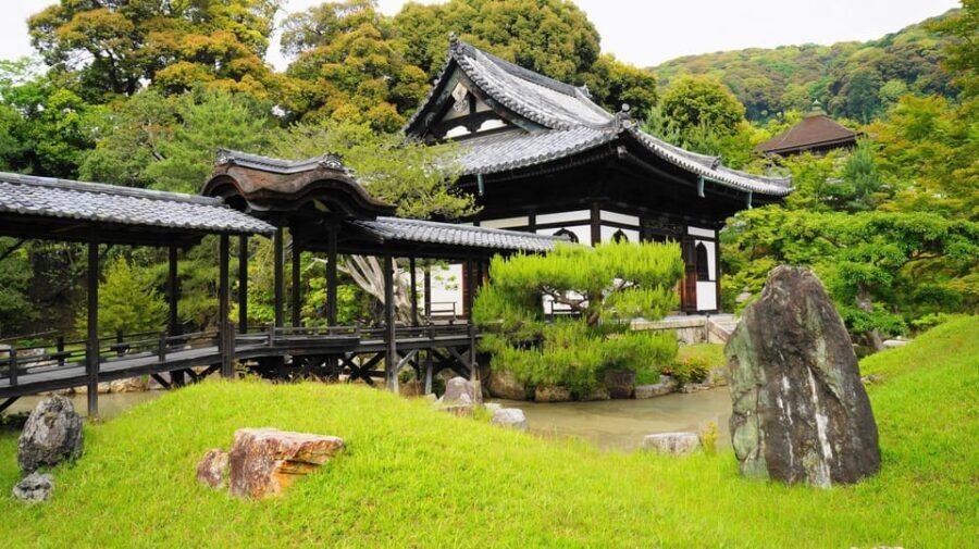 KYOTO: Exploring Six Scenic Spots with Sushi - The Practicalities and Logistics