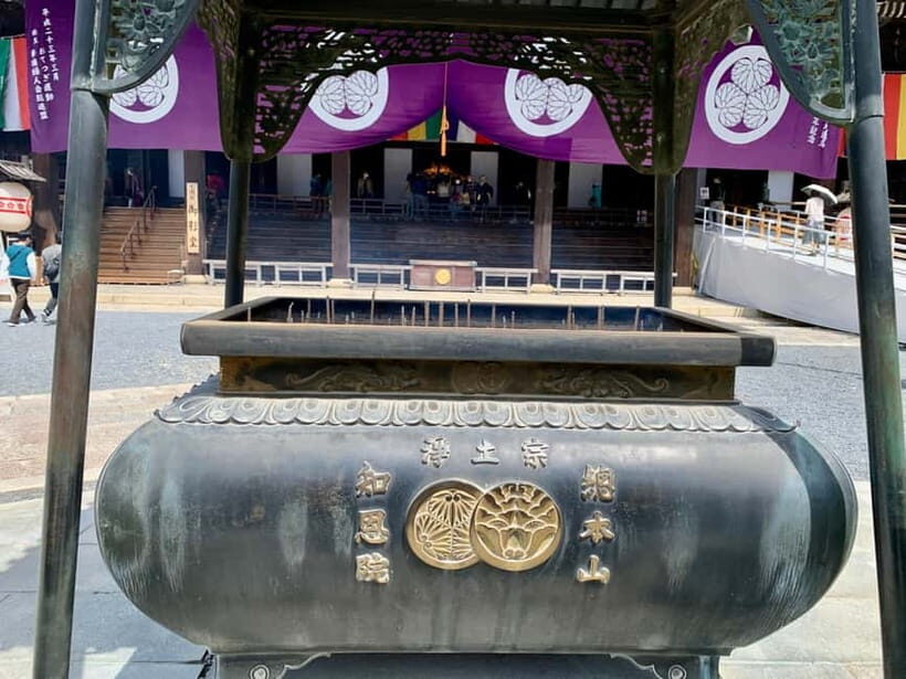 Kyoto: Gion District Walking with an Expert Local Tour Guide - Authentic Insights & Practical Tips