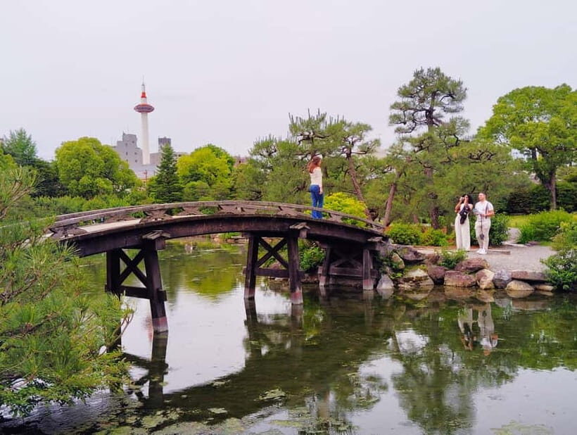 Kyoto: Higashi Hongan-ji Temple & Shsei-en Garden Walk Tour - The Perfect Balance: Architecture Meets Nature