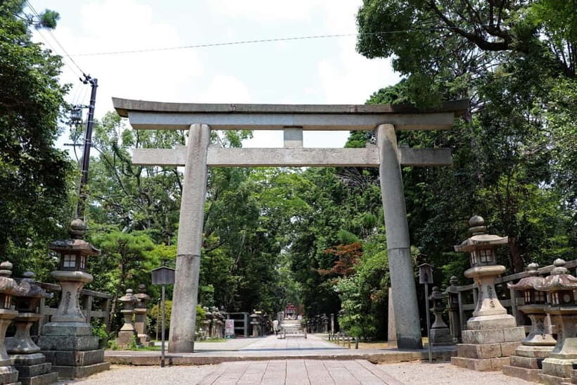 Kyoto: Iwashimizu Hachimang Shrine Guided Tour & Cable Car - Exploring Iwashimizu Hachimang Shrine and Its Significance