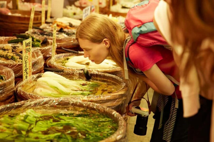 Kyoto: Nishiki Market Guided Tour To Find Their Gourmet - What to Expect from Your Visit