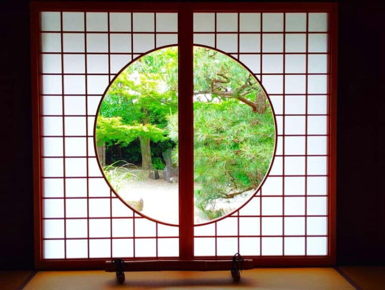 Kyoto: Tofuku-ji Temple and Komyo-in Guided Walking Tour - A Detailed Breakdown of the Tour