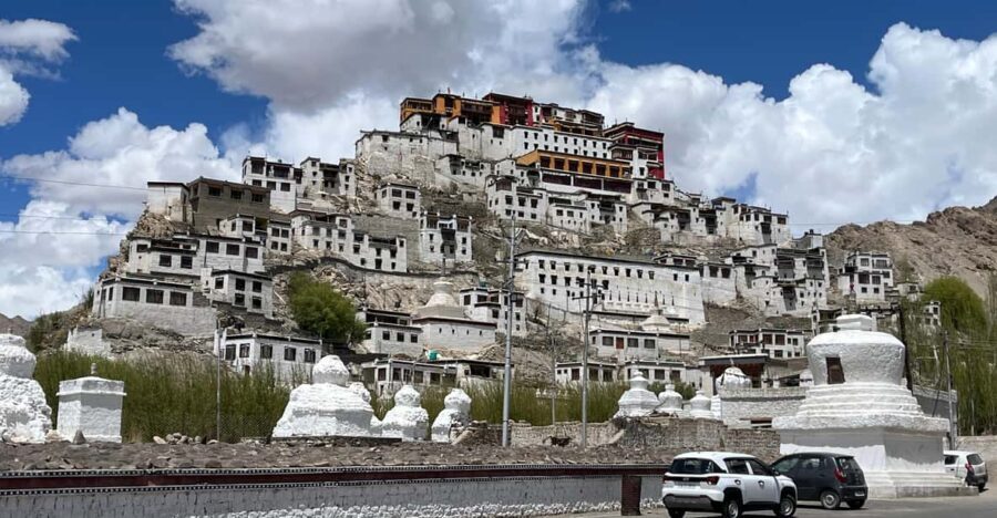 Leh: 4-Day Tour to Leh Ladakh Pangong Lake and Monasteries - FAQs