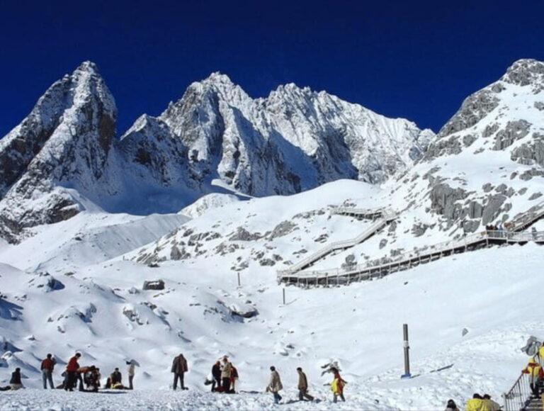 Lijiang Private Tour: Jade Dragon Snow Mountain&Baisha Town - Baisha Village: An Authentic Cultural Stop