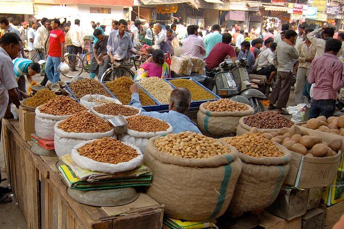 Magical Markets Tour in Mumbai with a local - Practical Tips for the Tour